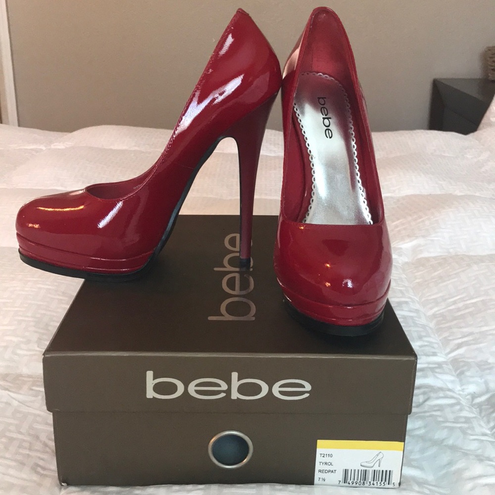 Red pumps